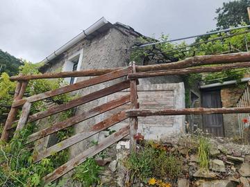 Rustico / Casale di 60 m² con 2 locali a La Spezia