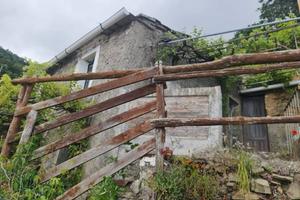 Rustico / Casale di 60 m² con 2 locali a La Spezia