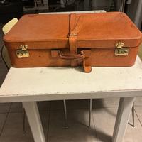 Valigia in cuoio, anni 60