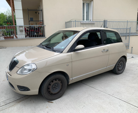 Lancia Ypsilon 1.2 benzina Argento