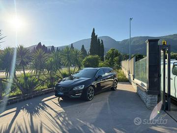 VOLVO - V60 - D2 Geartronic Volvo Ocean Race