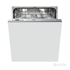 Lavastoviglie da incasso Hotpoint: HIO 3C21 C W