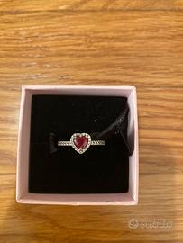 Anello cuore rosso pandora
