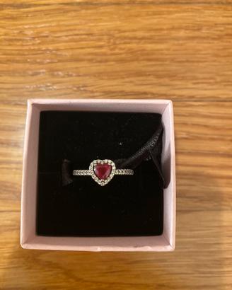 Anello cuore rosso pandora