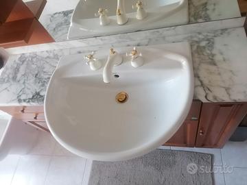 mobile bagno con specchio 