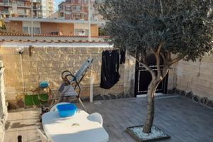 Casa indipendente con giardino