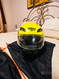  2 caschi agv pari al nuovo 