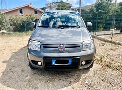 Fiat Panda 1.3 MJT 16V DPF 4x4 Climbing