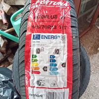 4 pneumatici inutilizzati 