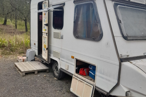 Roulotte Adria 4 posti