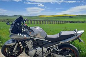 Suzuki gsf 650 s