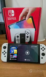 Nintendo switch Oled completa di accessori