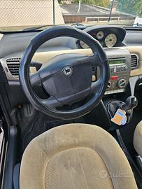 Lancia ypsilon 1,3 multijet