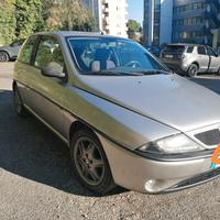 Lancia Y 1.2 16v Elefantino Rosso 
