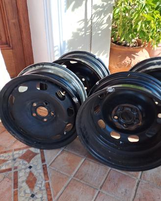 Cerchi in ferro auto