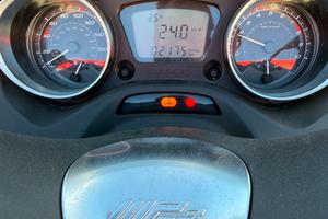Scooter mp3 hpe 300