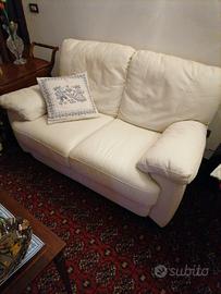 Divano due posti grandi