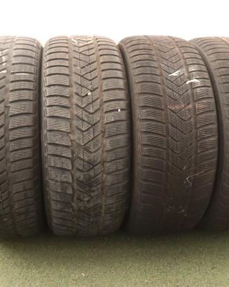 Gomme Pirelli Sottozero 3 225 45 18 inverno