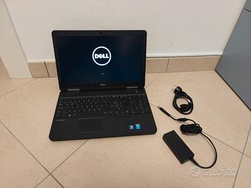 Dell Latitude E5540 15.6" - 8GB RAM - 128SSD-Win11