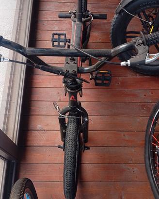 bicicletta bmx