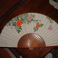 Ventaglio antico, dipinto e con scritture del 1886