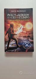 libro percy jackson e gli dei del'olimpo 