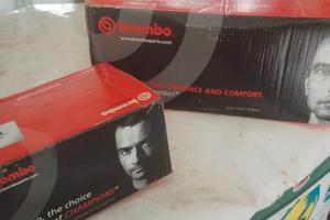 Kit dischi e pastiglie freni anteriori Fiat Croma 