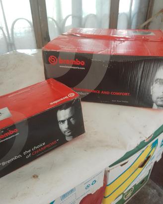 Kit dischi e pastiglie freni anteriori Fiat Croma 