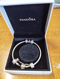 Bracciale Pandora rigido Moments in argento