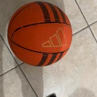 Pallone basket adidas