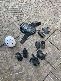 kit protezioni completo per bambini