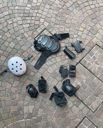 kit protezioni completo per bambini