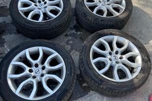 Serie cerchi in lega volvo v40 del 2018 225/50 zr1