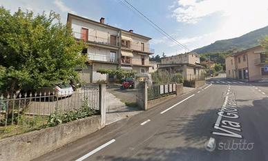 Ampio monolocale - Ome