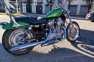 Harley Davidson sportster 883