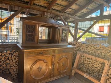 vecchia credenza