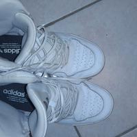 Scarpe Adidas bianche