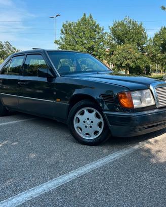 Mercedes-benz 300 W124 - turbo diesel - 6 CILINDRI