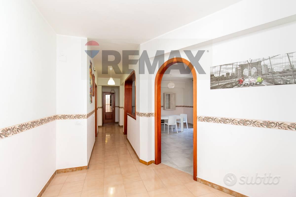 Appartamento - Motta Sant'Anastasia - Vista 3