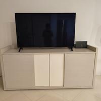 Madia con sistema d'illuminazione 