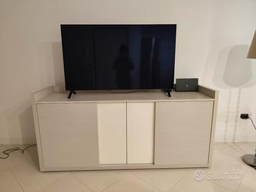 Madia con sistema d'illuminazione 