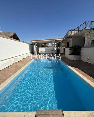Villa di 457 m² con più di 5 locali e box auto dop