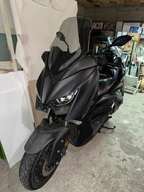 Yamaha Xmax 400