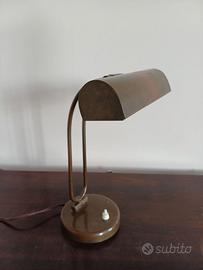 lampada vintage in bronzo base tonda