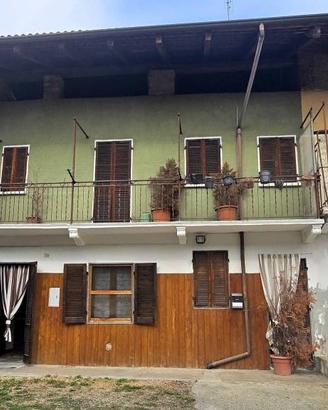 Casa indipendente di 130 m² con più di 5 locali e 