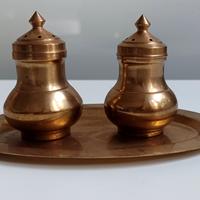 Set sale e pepe vintage in ottone