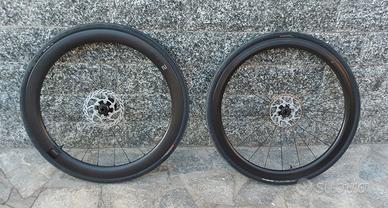 Coppia ruote Giant in carbonio alto profilo