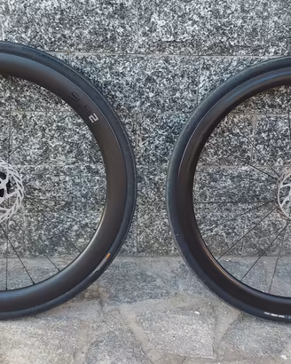 Coppia ruote Giant in carbonio alto profilo