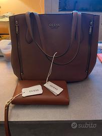 BORSA GUESS