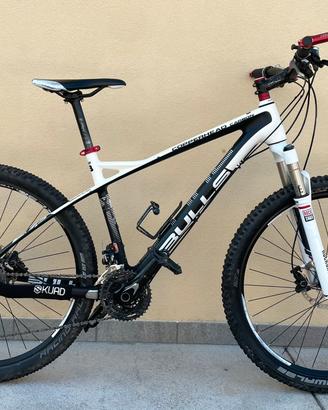 MTB FULL CARBON